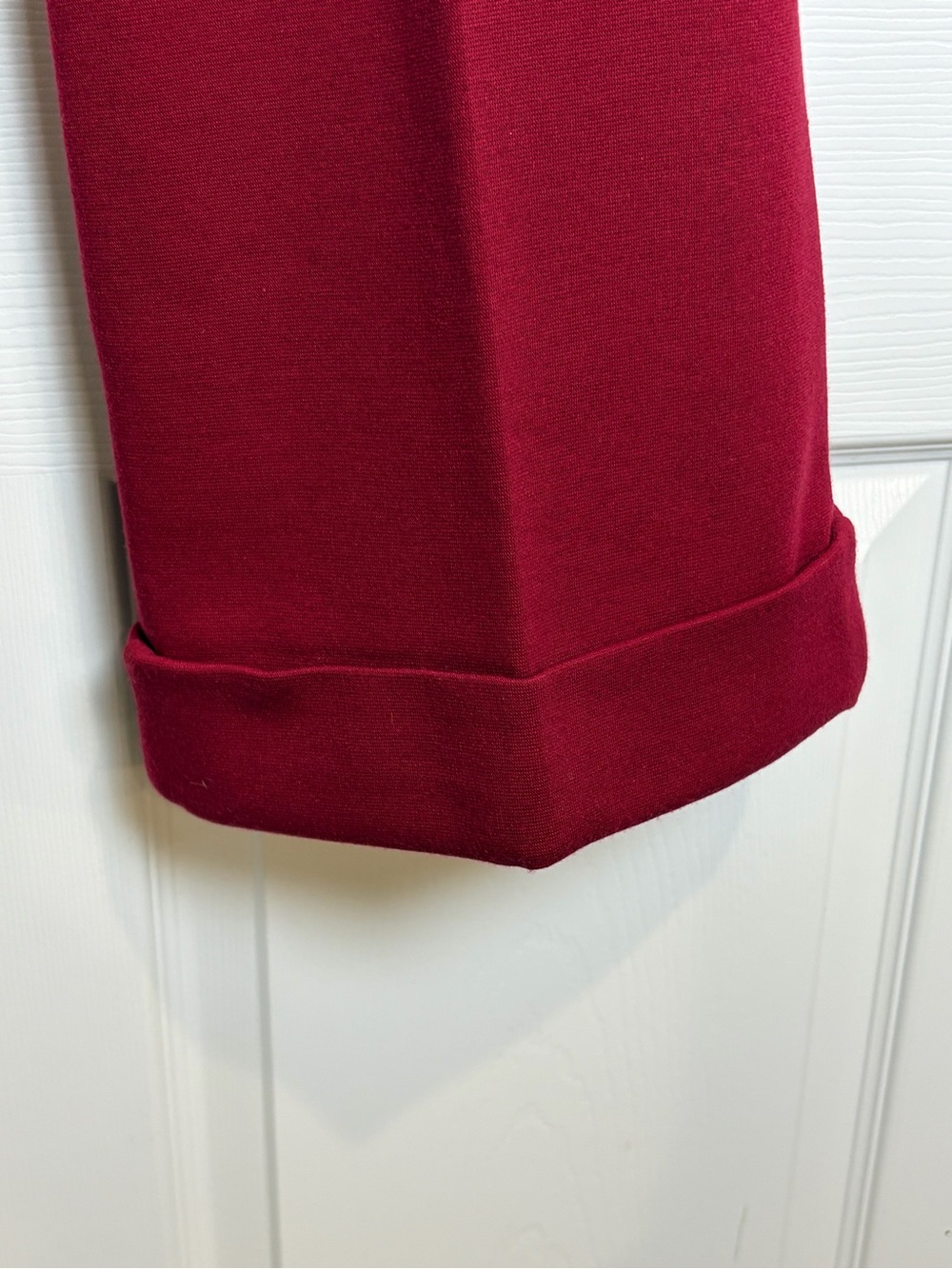 BCBGMAXAZRIA Cherry Red Tailored Cuffed Flare Pants Size 0 - Picture 6 of 13